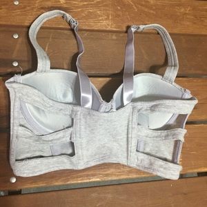 Gray sports bra pull over strappy back!  Cute!